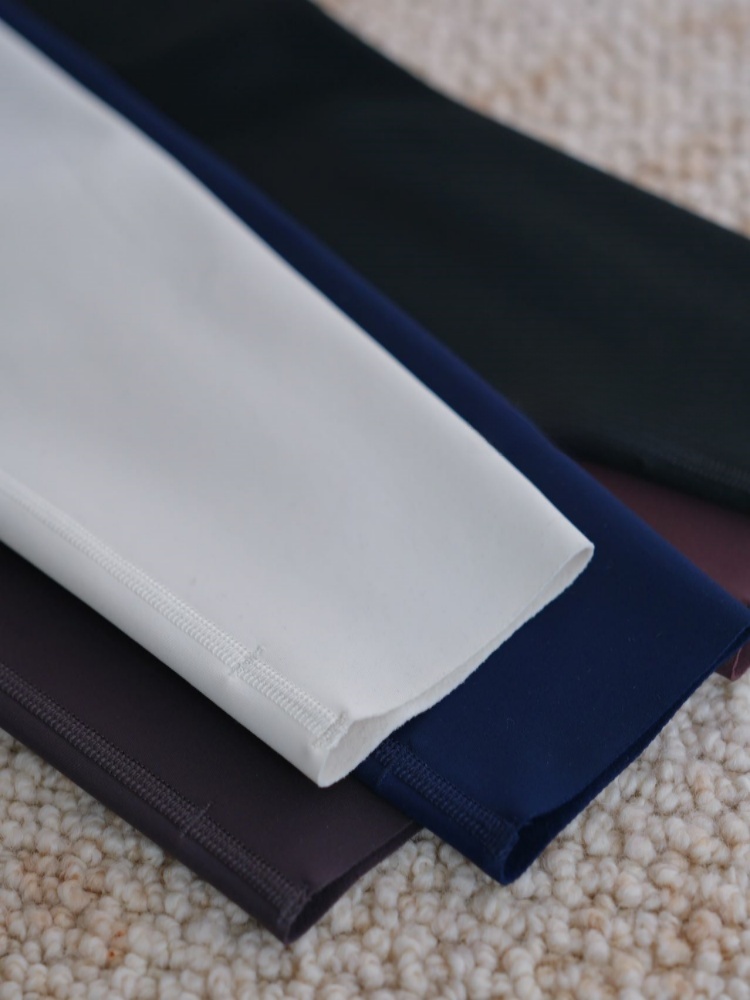 Slimming Yoga Pants Fce-lined  - Oxygen Yoga & Fitness University Village review and price